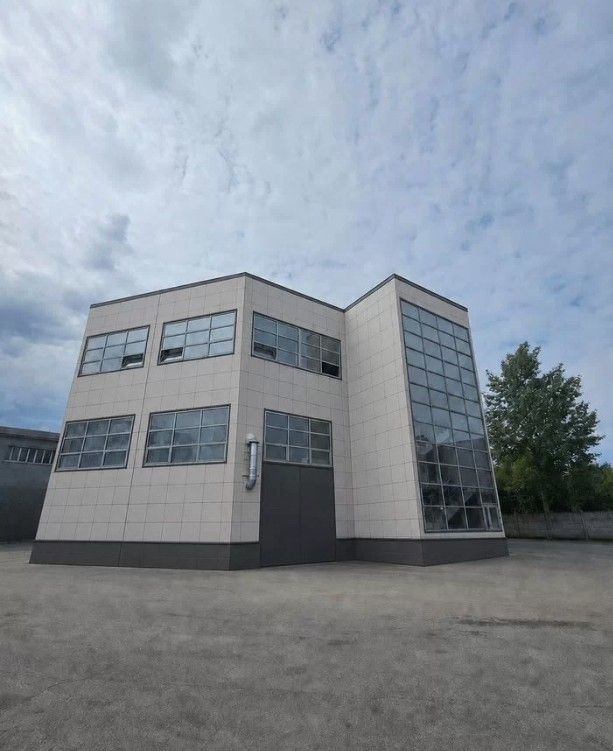 фасад дома, здание по адресу Московская обл, г Одинцово, село Немчиновка, Рублевский пр-д, д 10/12